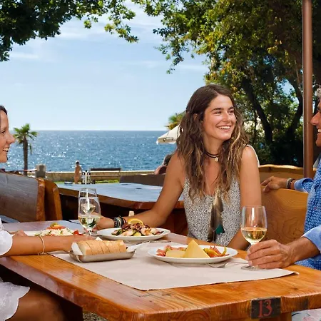 Victoria Mobilehome In Solaris Fkk Naturist * Poreč